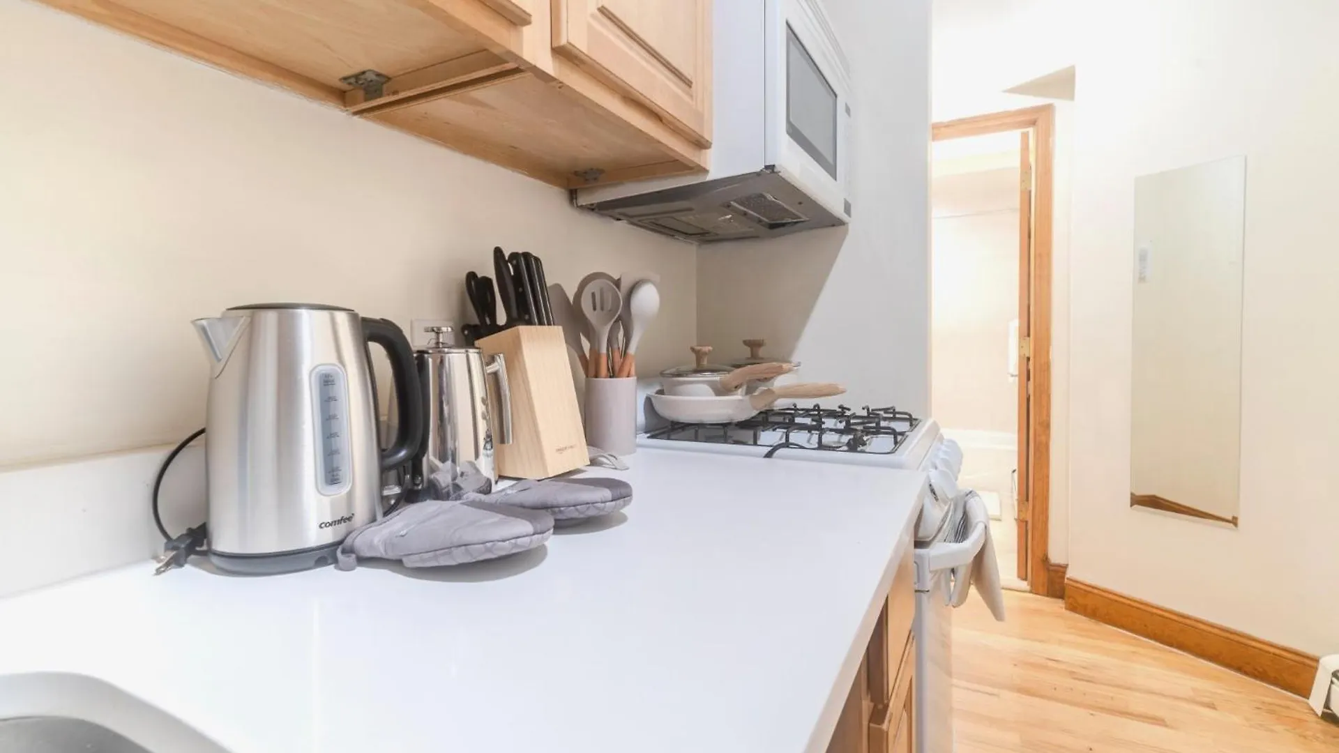 New York City Stay2 Close To Time Square, Central Park, Columbus Circle, Health Kitchen Apartment New York